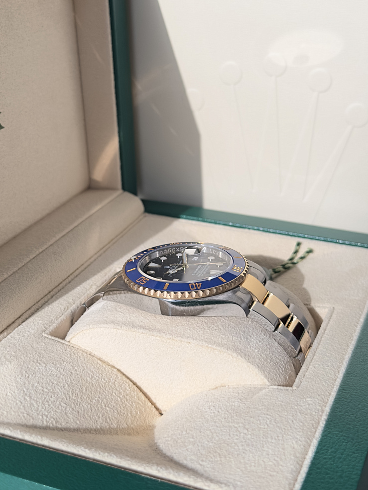 Submariner Date 41mm steel & yellow gold blue