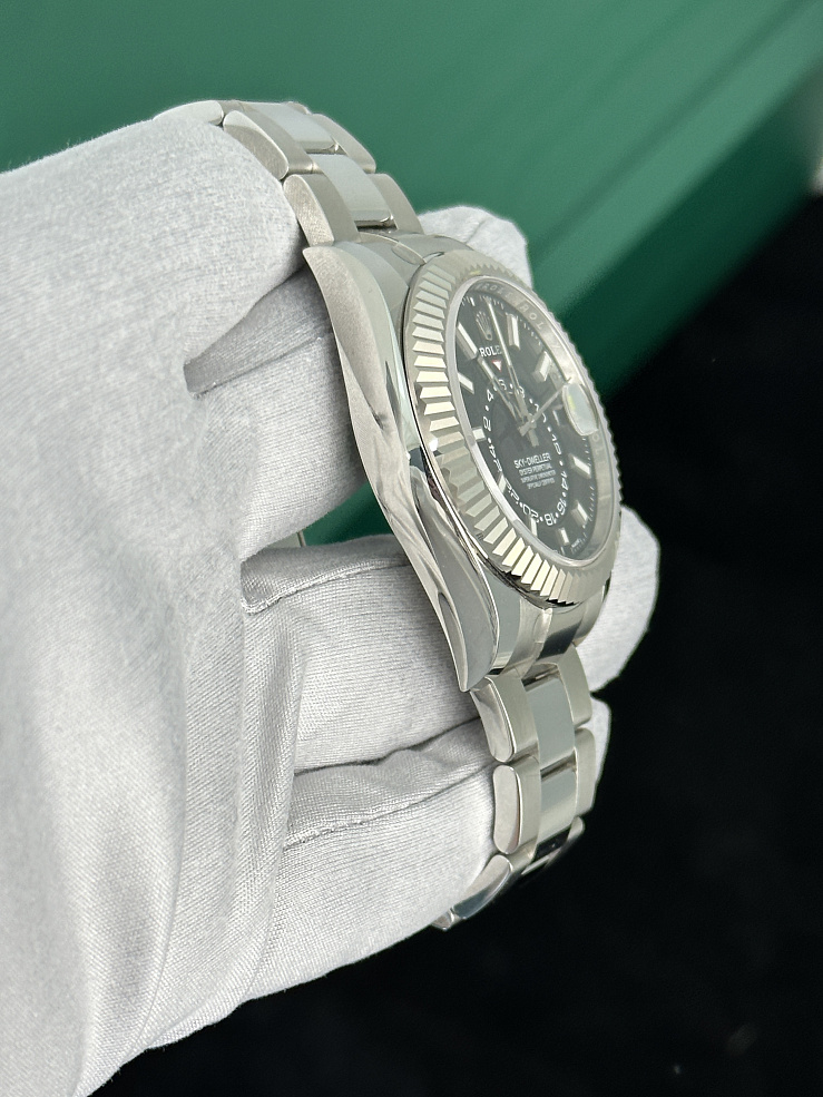 Sky-Dweller Steel Black Dial