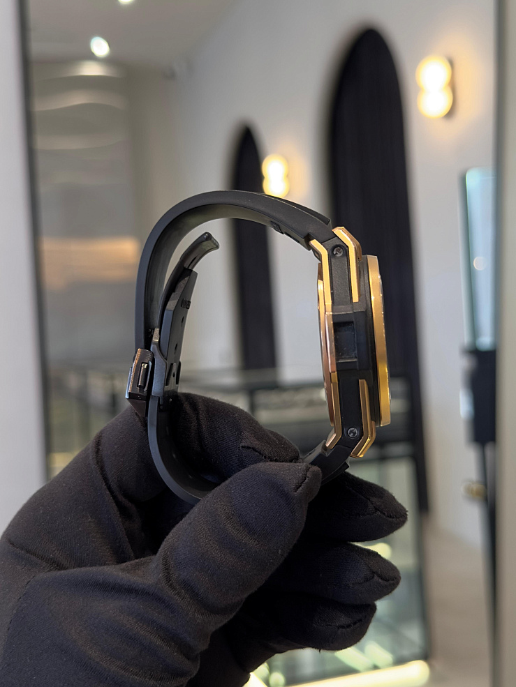 Big Bang Meca-10 King Gold 45 mm