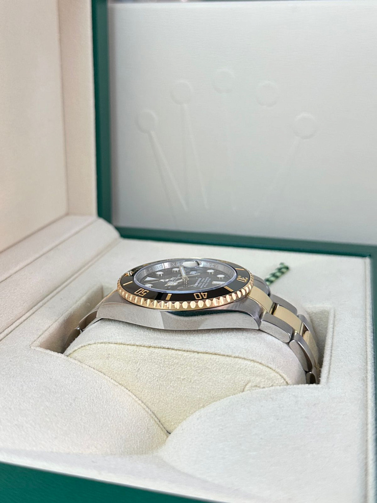 Submariner 41mm Steel & Gold Black