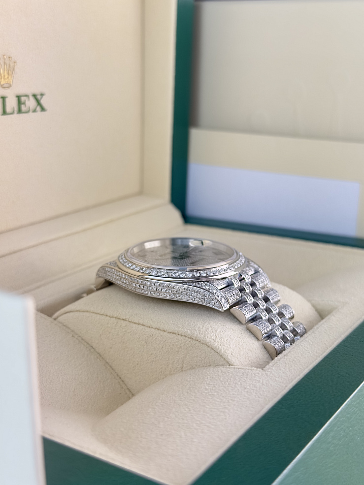 Datejust 41mm Full Pave Custom Diamonds Jubilee Bracelet