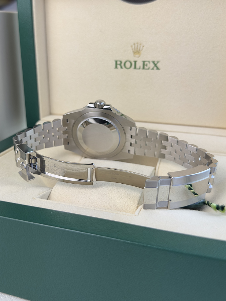 GMT-MASTER II &quot;Pepsi&quot; Jubilee bracelet