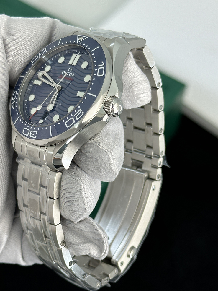 Seamaster DIVER 300M CO‑AXIAL MASTER CHRONOMETER 42 MM
