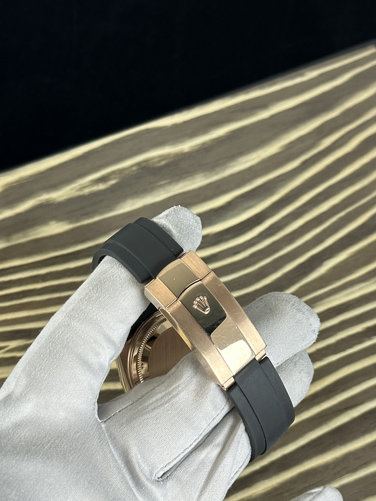 SKY-DWELLER 42MM EVEROSE GOLD DARK RHODIUM