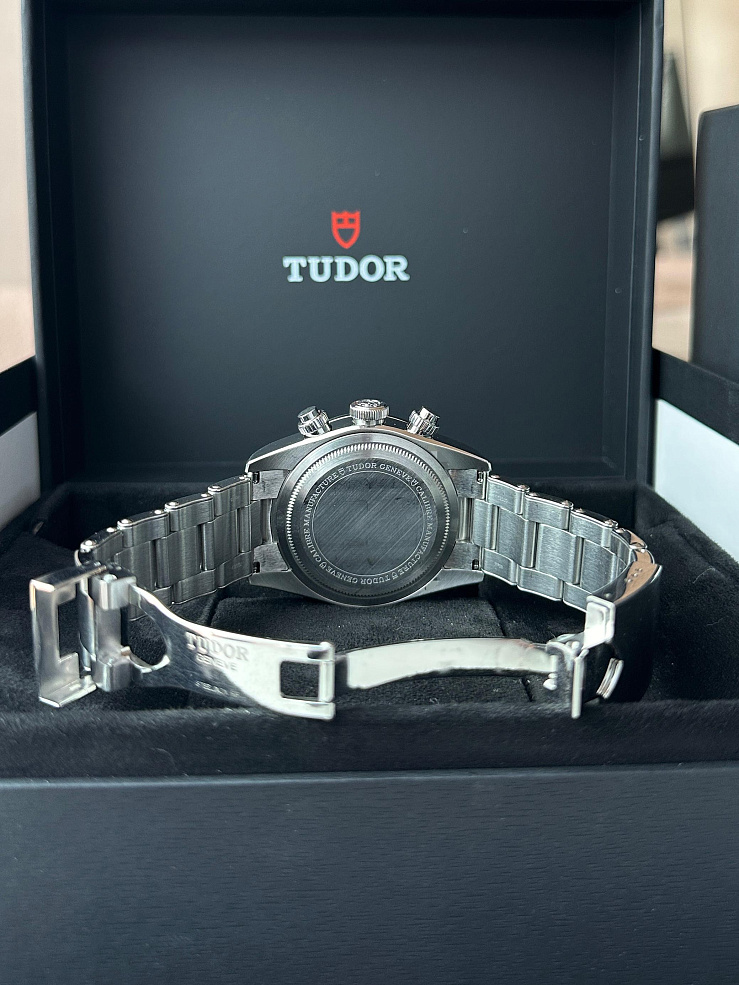 Black Bay Chrono Black