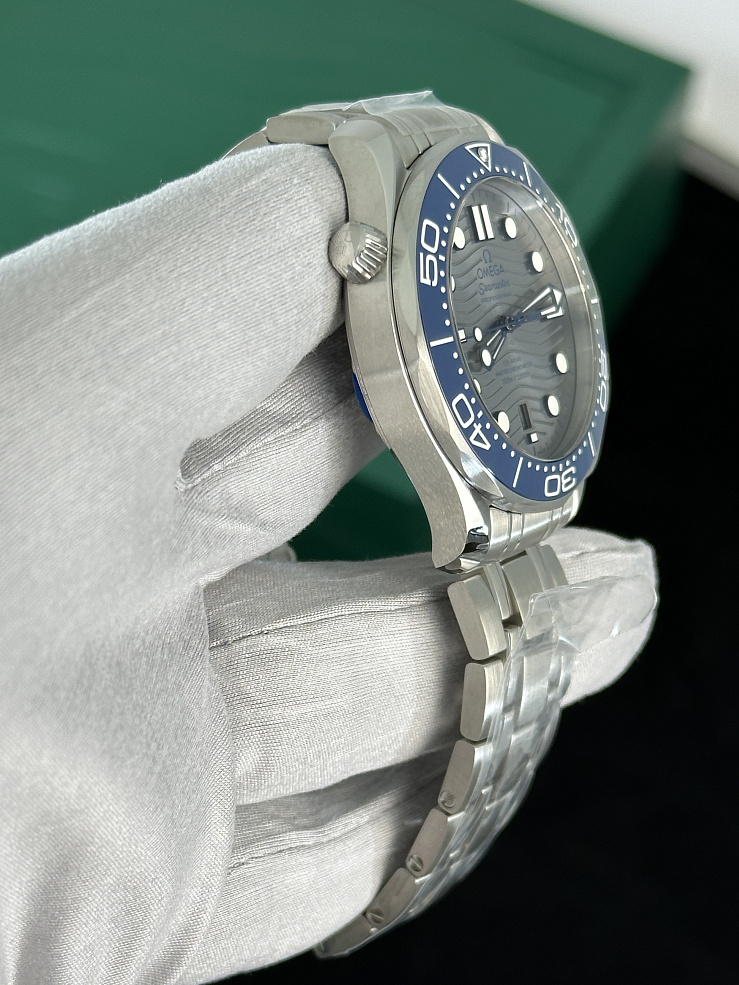 Seamaster DIVER 300M CO‑AXIAL MASTER CHRONOMETER 42 MM