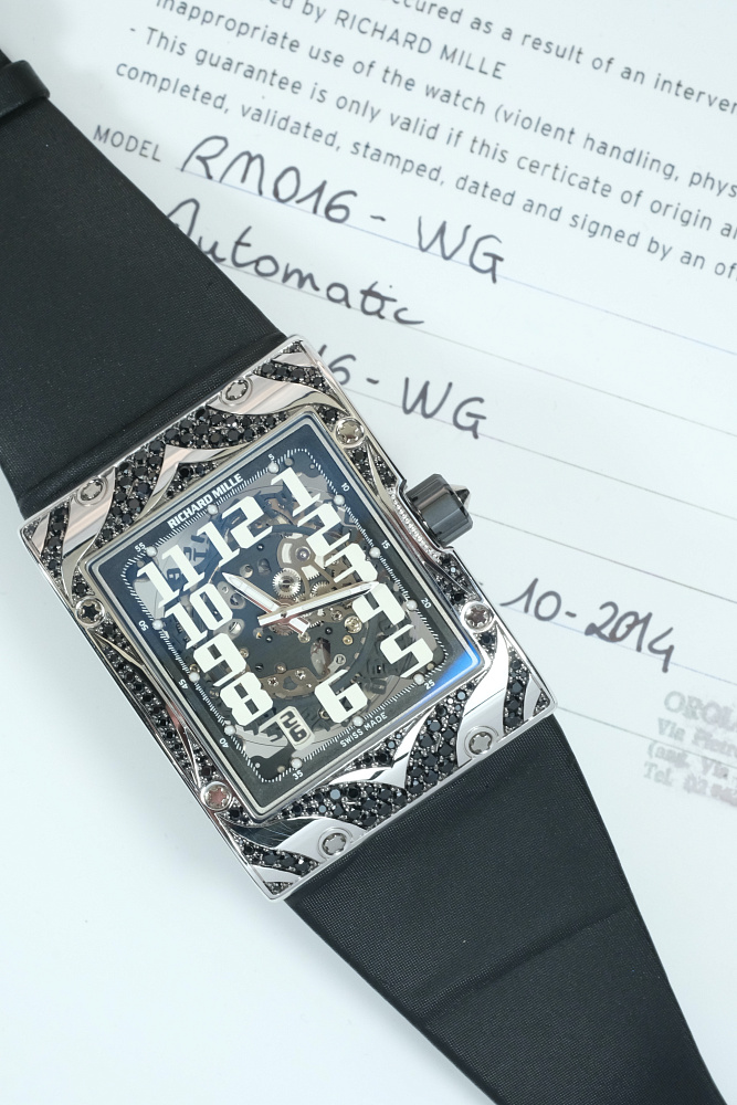 RM016 White Gold Piece Unique