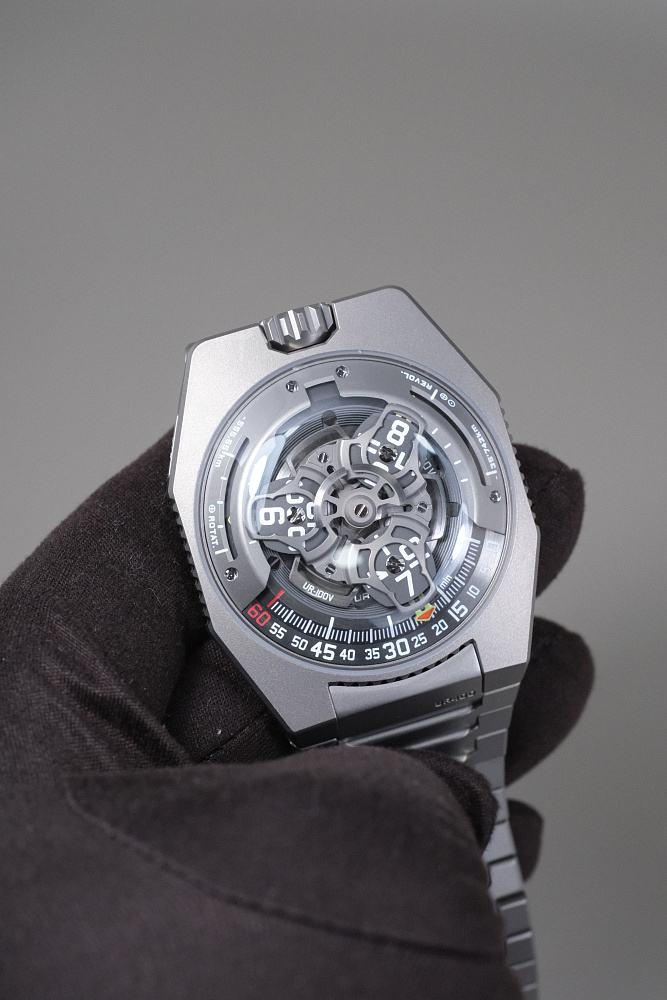 Urwerk Ur-100V Magic T