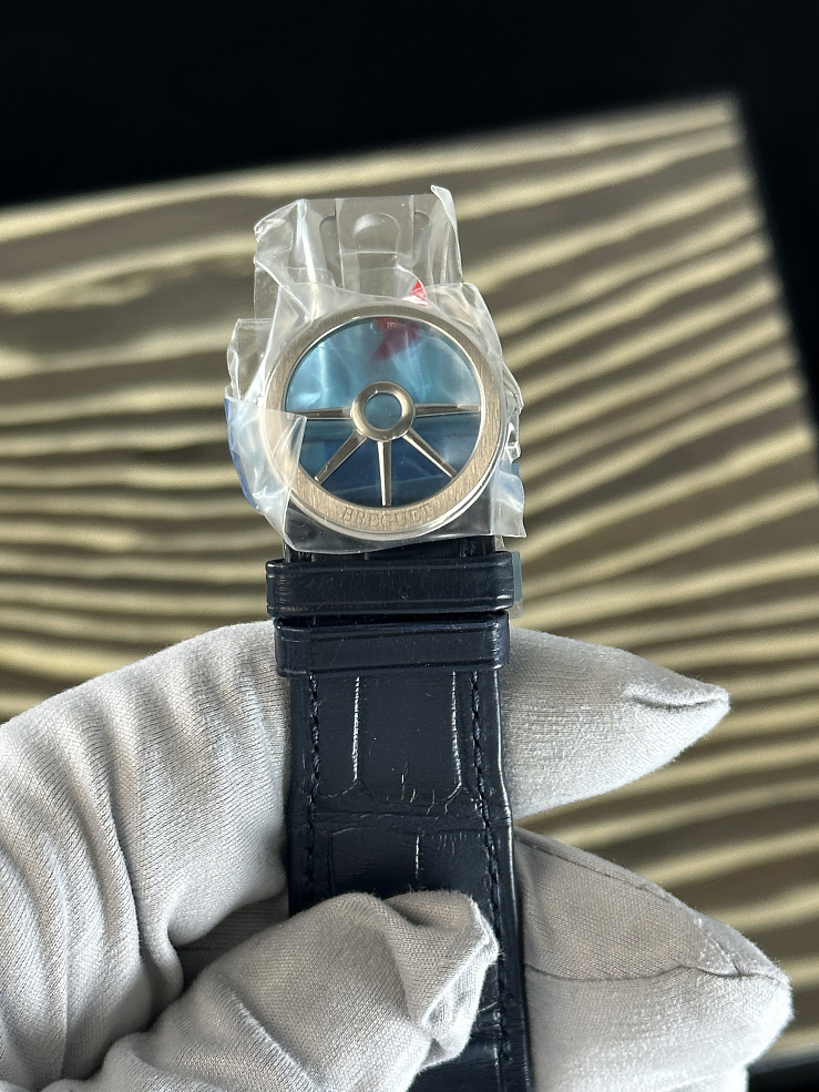 Marine Chronograph White Gold Blue Dial