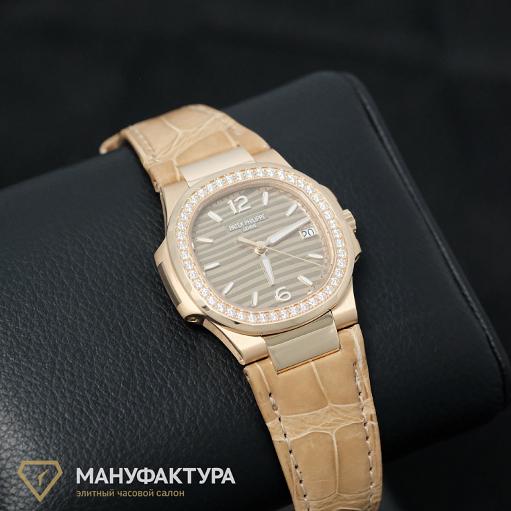 Nautilus Date Lady Rose Gold