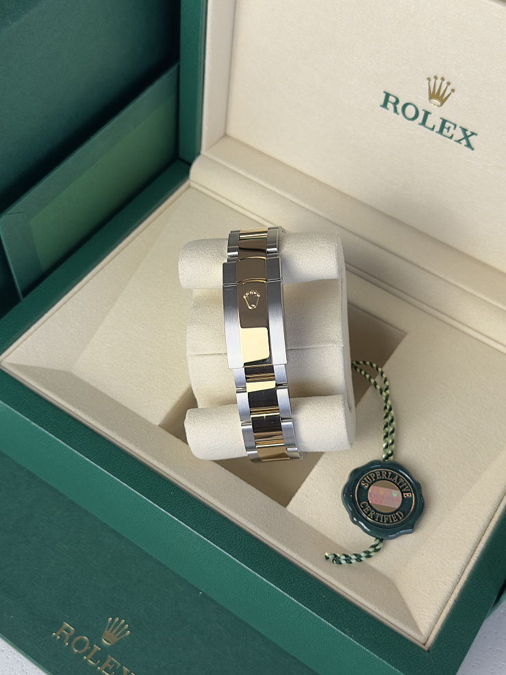 Datejust 36mm white mother-of-pearl diamond-set dial Oyster bracelet