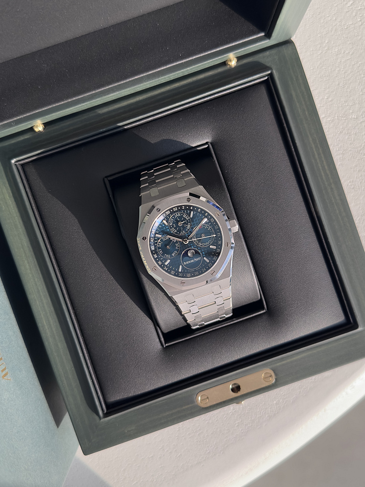 Royal Oak Perpetual Calendar