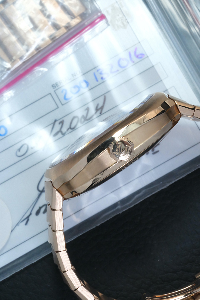 Streamliner Tourbillon