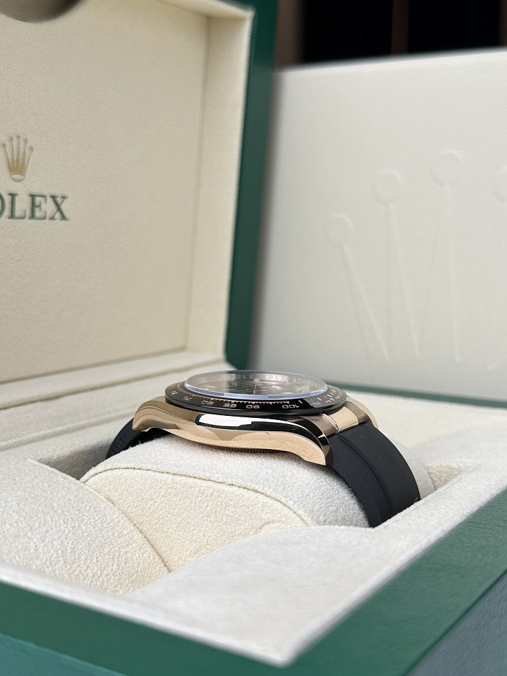 Daytona Rose Gold Sundust Baguette Dial
