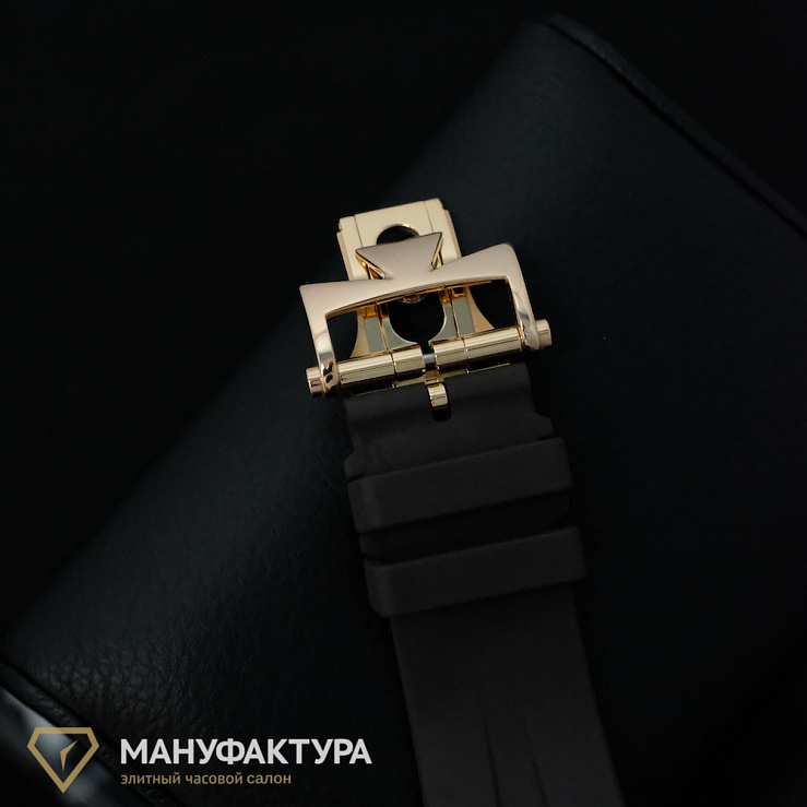 Overseas Automatic 42mm