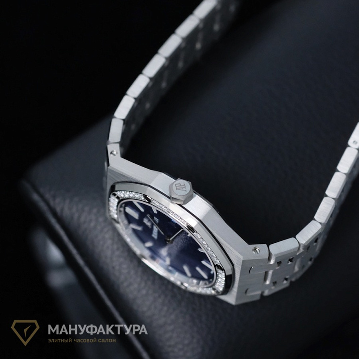 Royal Oak Quartz Steel Frosted Dial Diamond Bezel 33mm Limited Edition